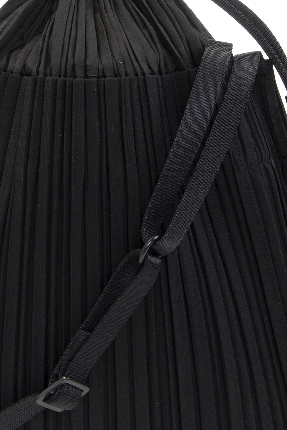 バッグ me ISSEY MIYAKE PLEATS SHOULDER BAG The Pleats Please Issey Miyake half moon bag in chocolate
